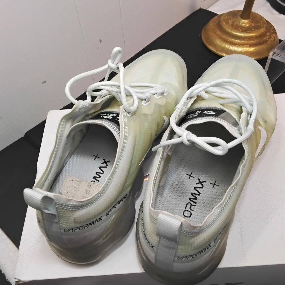 Nike Air White Sneakers - Picture 4 of 5